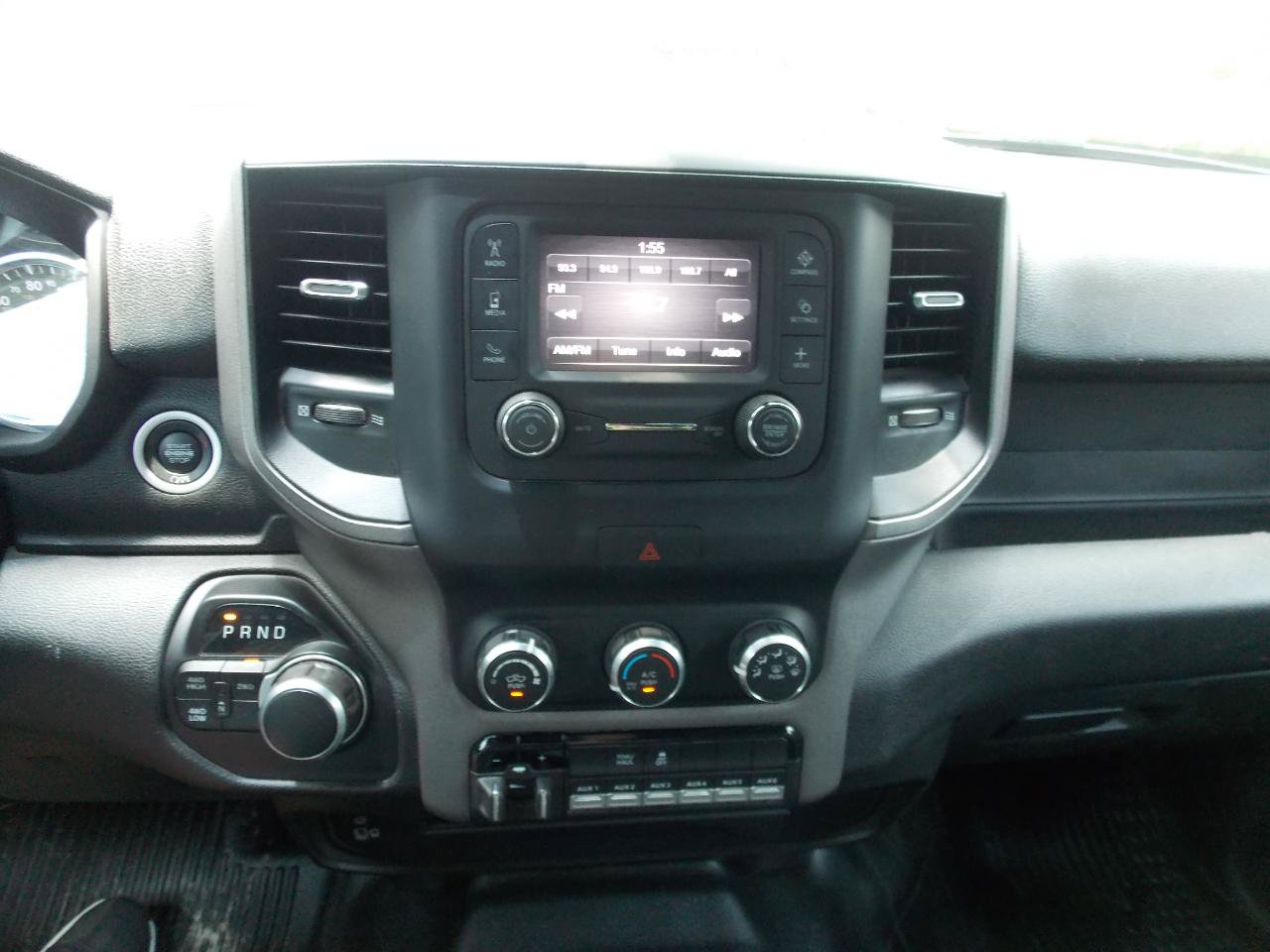 Used 2022 RAM 2500 Tradesman w/ Chrome Appearance Group AWD/4WD image 8