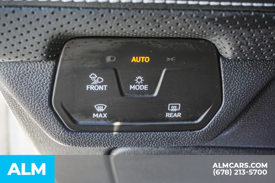 Used 2025 Volkswagen Atlas SE FWD image 48