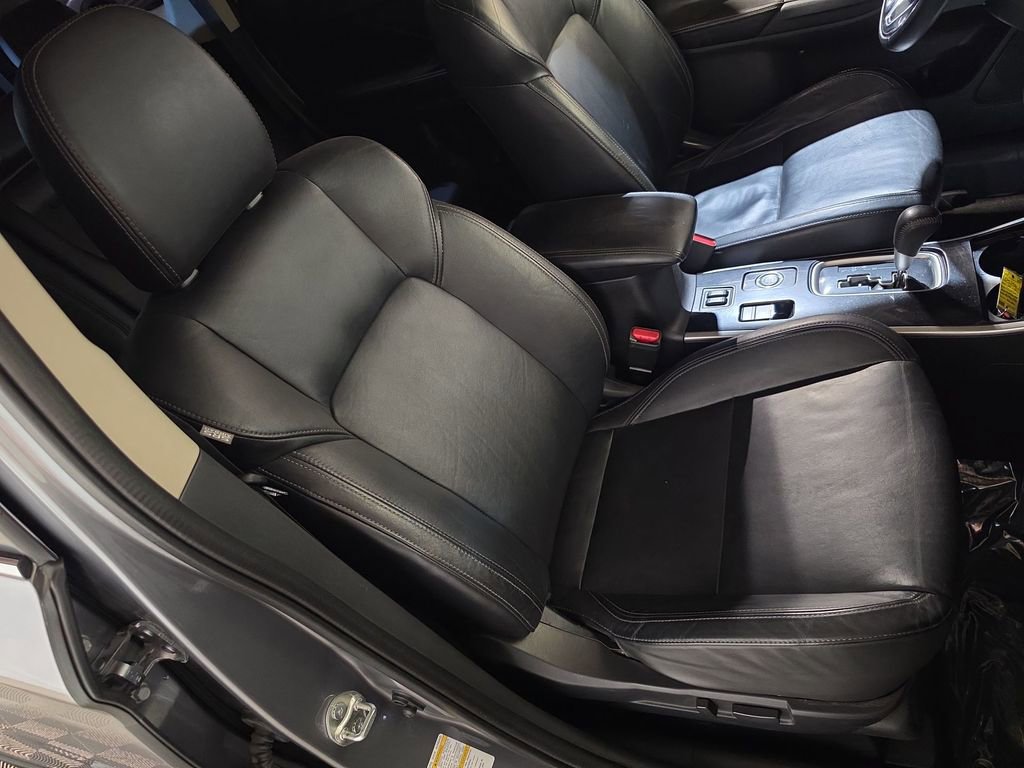 Used 2020 Mitsubishi Outlander SEL AWD/4WD image 25