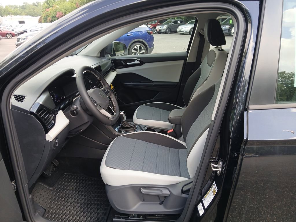 New 2025 Volkswagen Taos S image 9