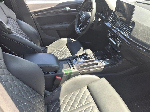 Used 2024 Audi SQ5 Prestige AWD/4WD image 19