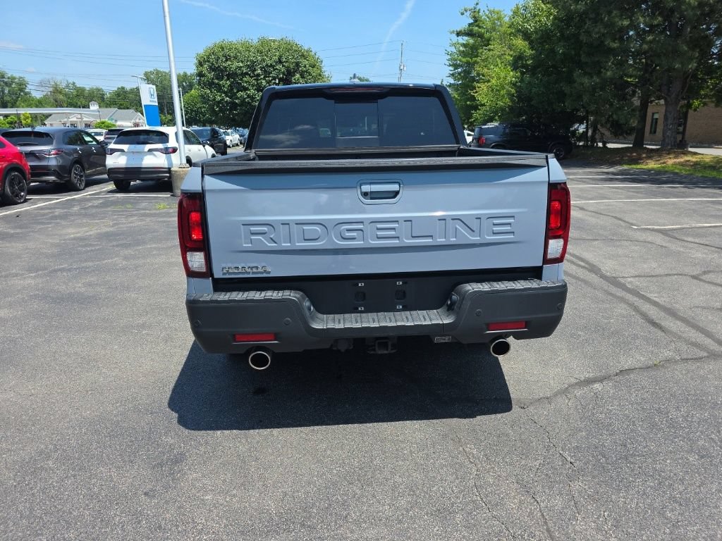 Certified 2025 Honda Ridgeline Black Edition image 6