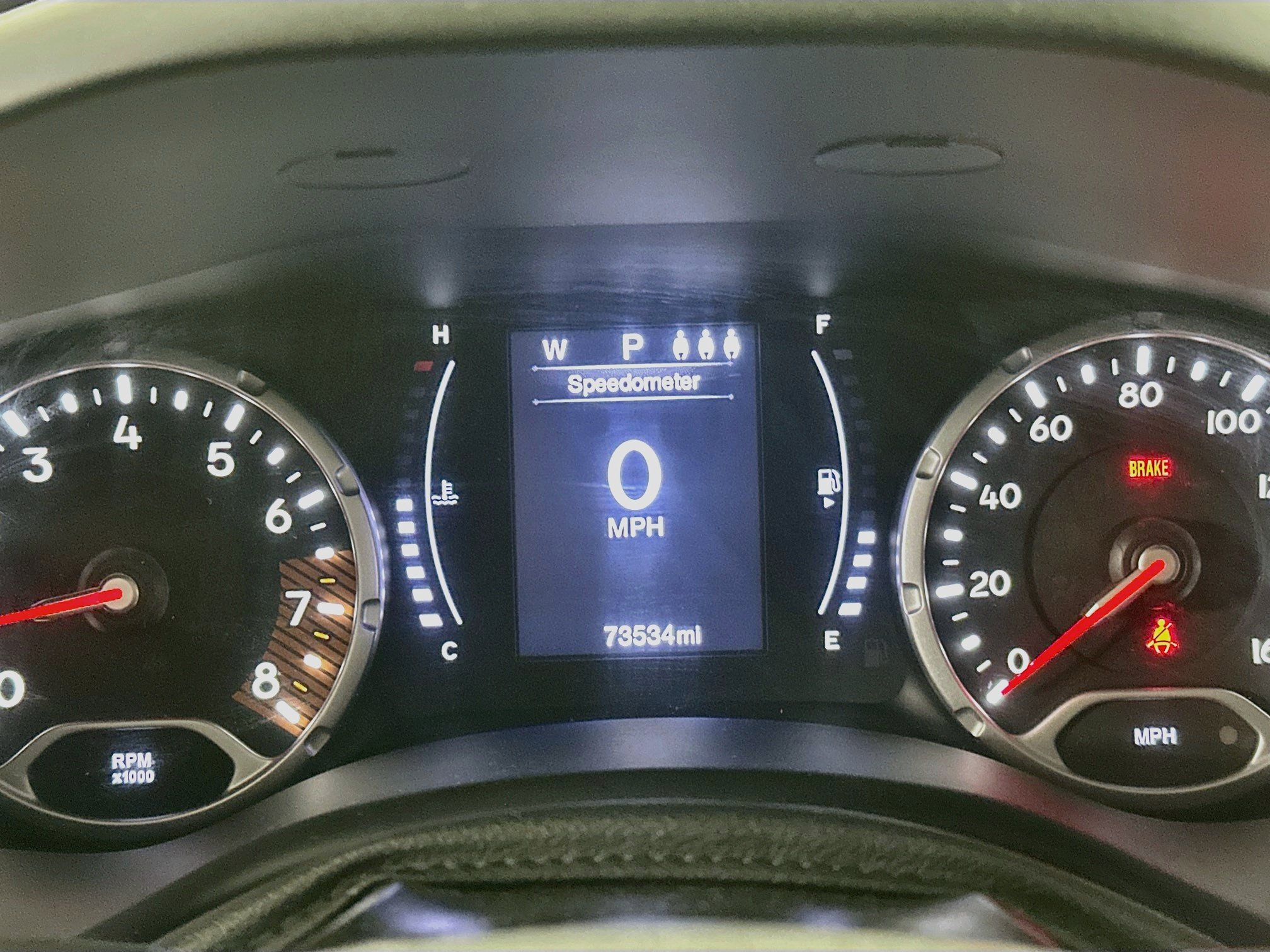 Used 2019 Jeep Renegade Latitude w/ Cold Weather Group FWD image 18