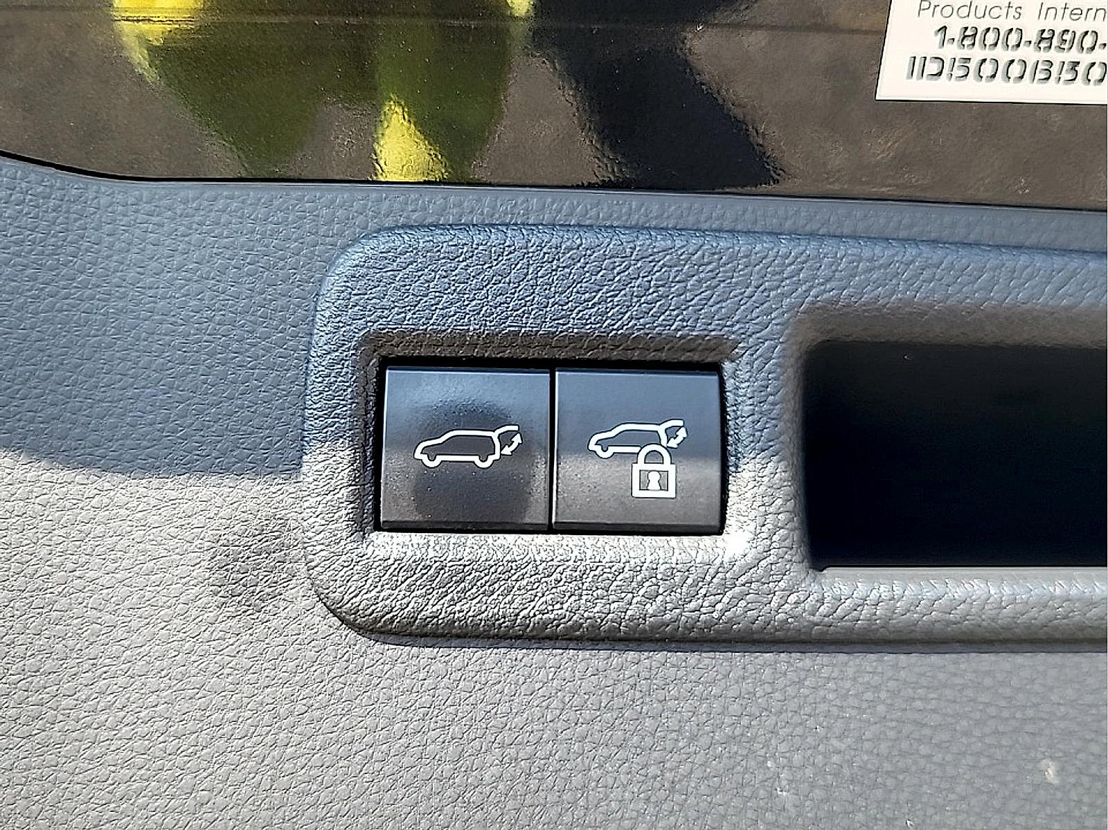 Used 2024 Toyota Venza XLE AWD/4WD image 29