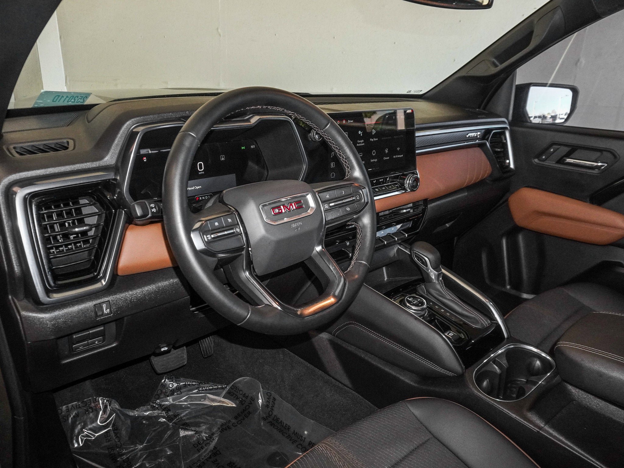 Used 2024 GMC Canyon AT4 w/ LPO, Skid Plate Package AWD/4WD image 23