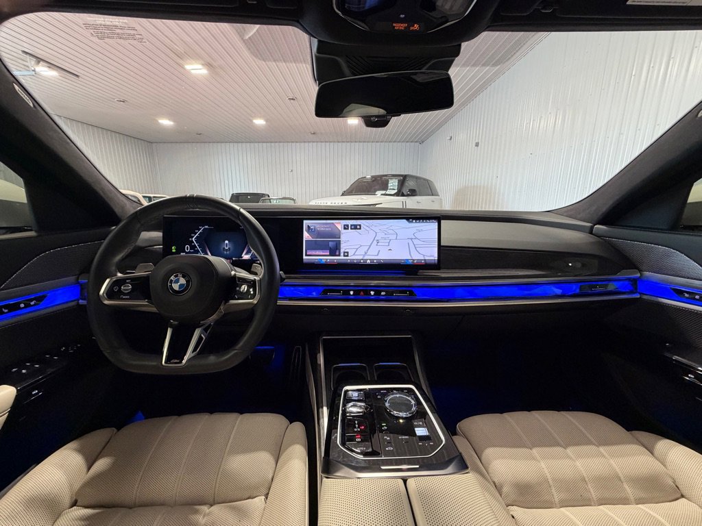 Used 2023 BMW 760i xDrive w/ Parking Assistance Package image 30