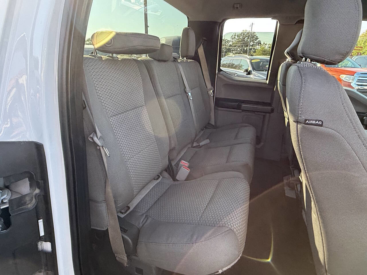 Used 2016 Ford F150 XLT image 25