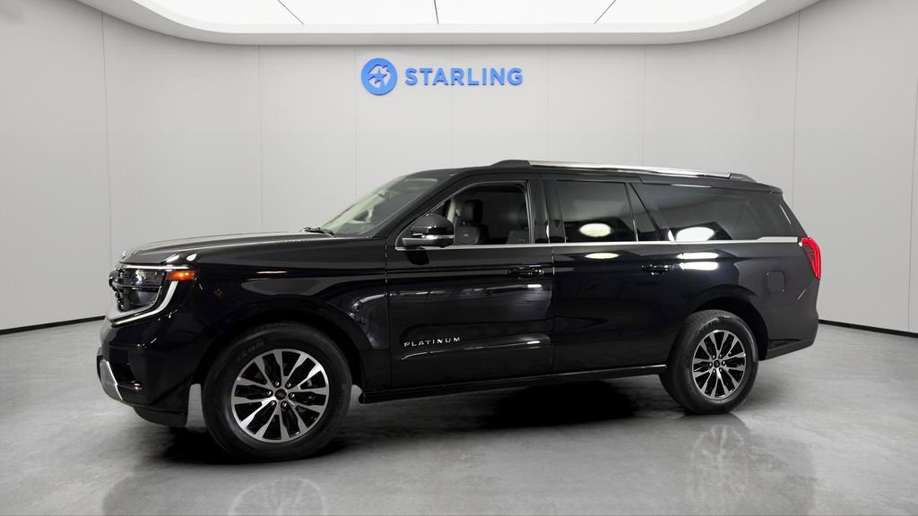 Used 2025 Ford Expedition Max Platinum AWD/4WD image 2