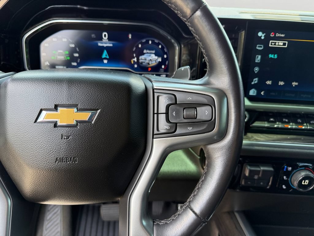 Used 2023 Chevrolet Silverado 1500 LTZ w/ LTZ Premium Package AWD/4WD image 20