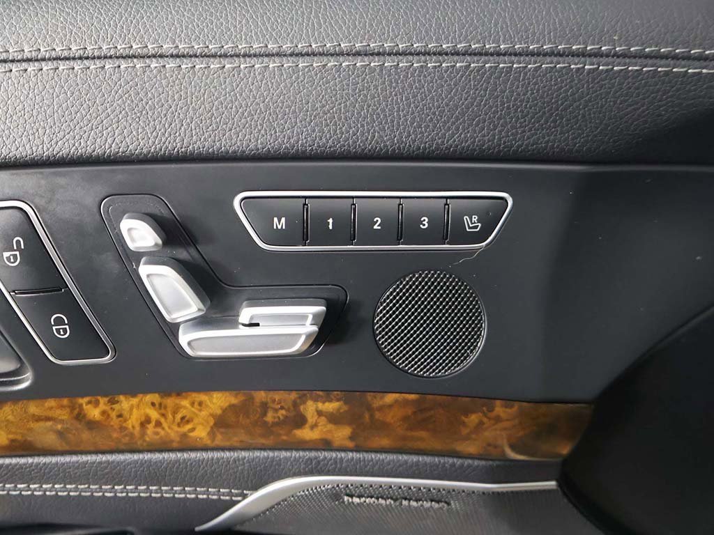 Used 2013 Mercedes-Benz SL 550 SL 550 w/ Premium Pkg image 30