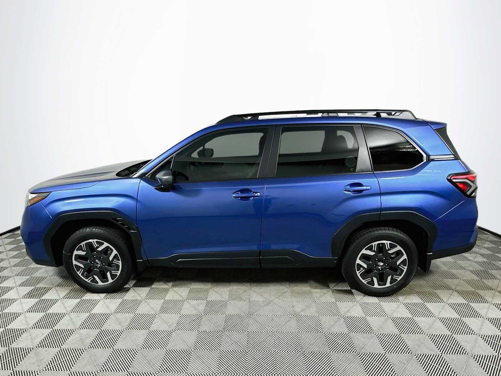 New 2026 Subaru Forester Premium AWD/4WD image 4