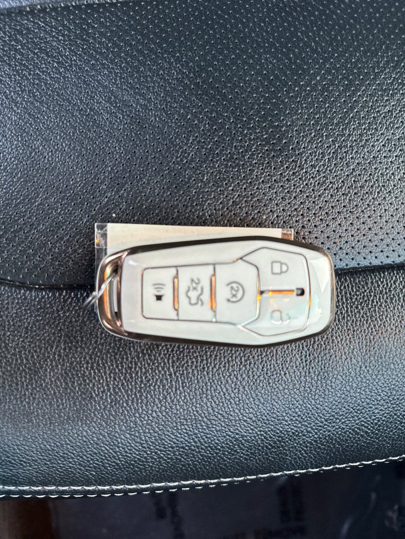 Used 2017 Ford Explorer Limited image 40