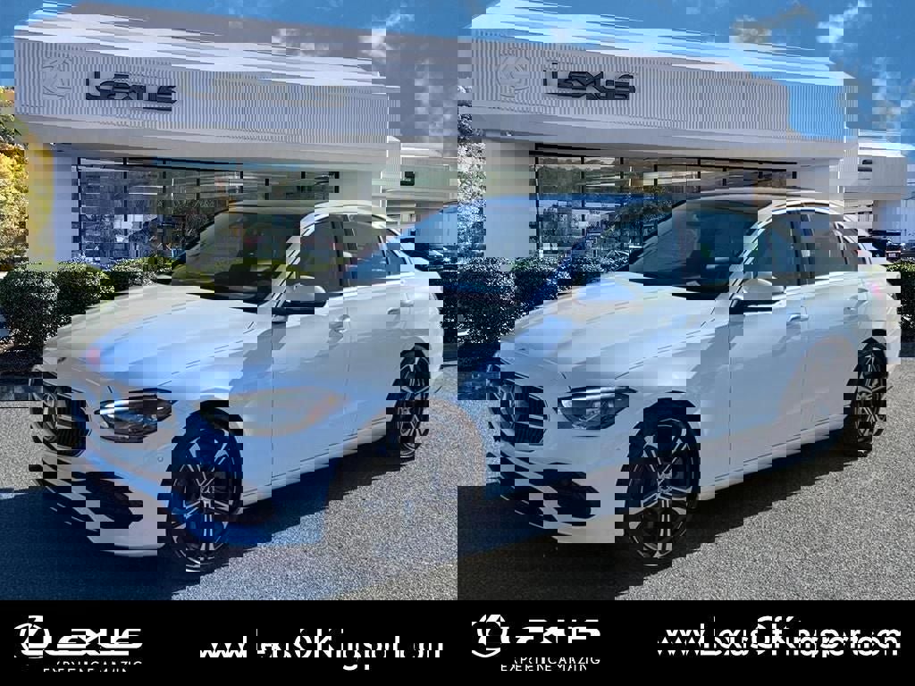 Used 2024 Mercedes-Benz C 300 4MATIC Sedan image 1