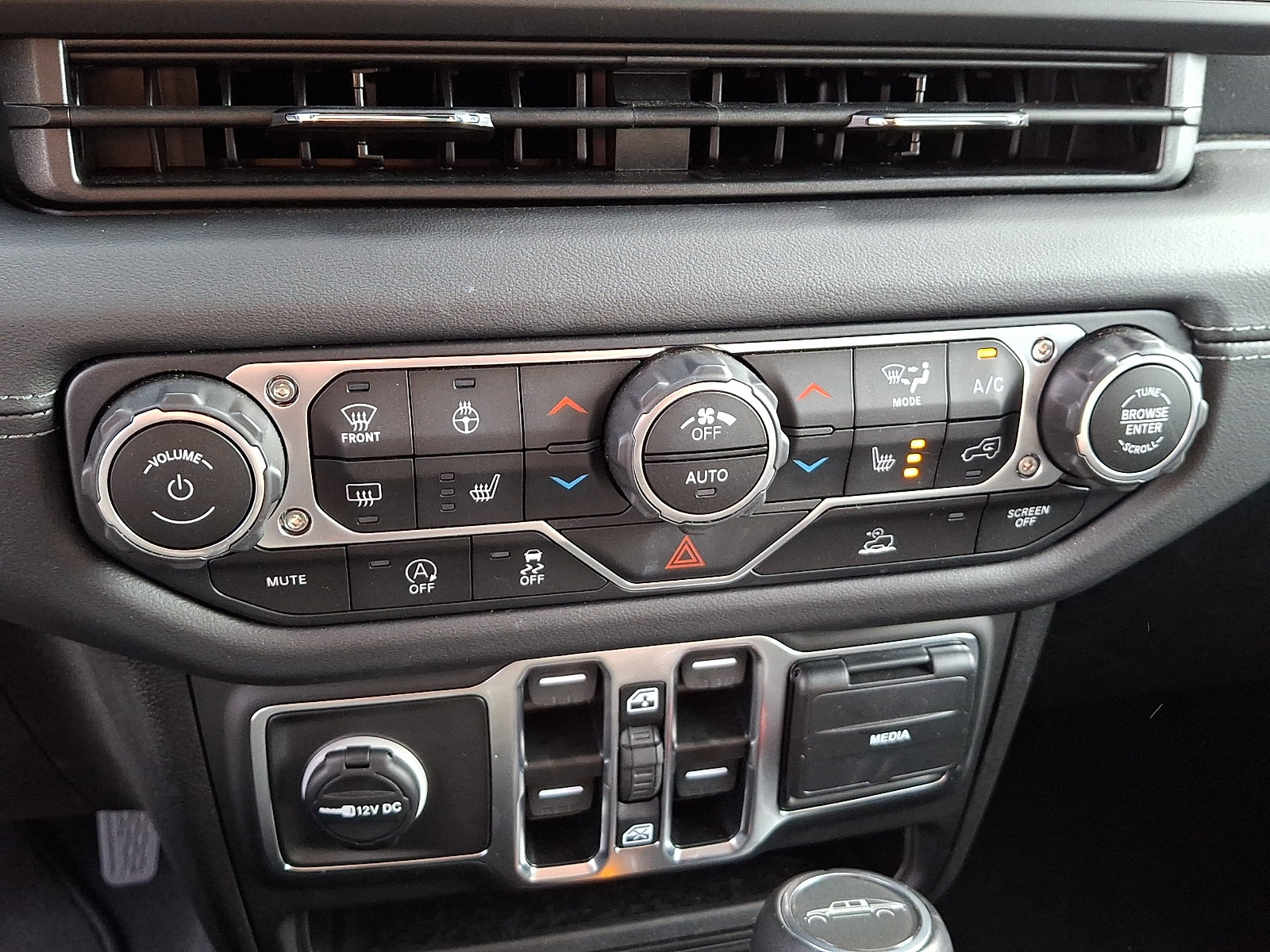 Used 2025 Jeep Gladiator Sport AWD/4WD image 15