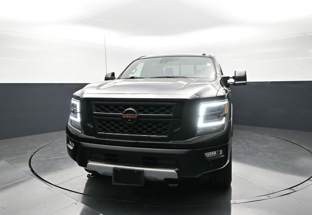 Used 2020 Nissan Titan PRO-4X w/ Pro-4x Convenience Package AWD/4WD image 4