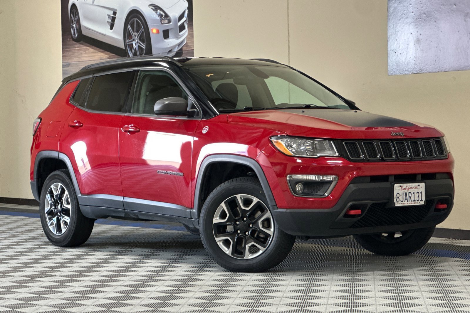Used 2018 Jeep Compass Trailhawk image 2