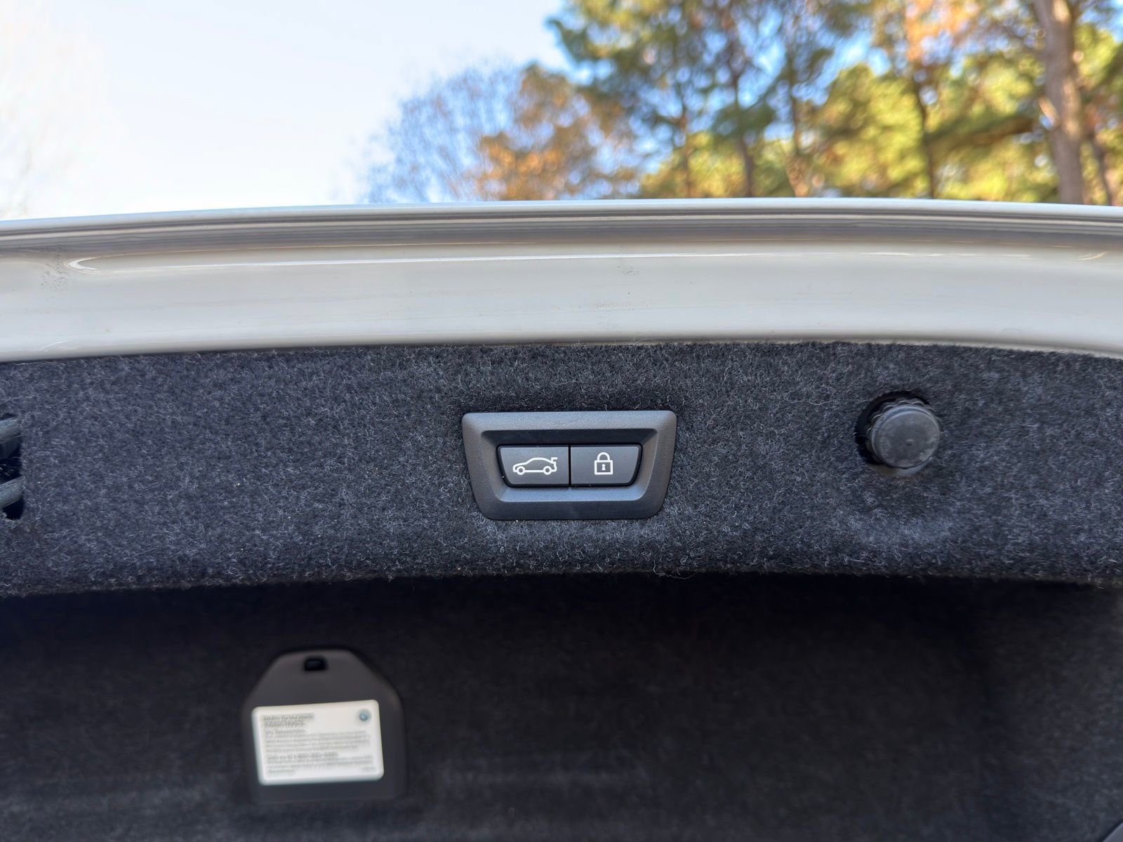 Used 2023 BMW 530i w/ Convenience Package image 18