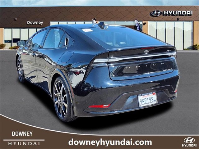 Used 2024 Toyota Prius Prime Premium image 5