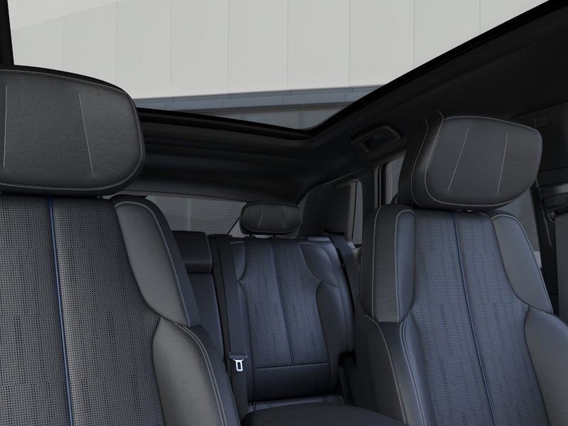 New 2026 Cadillac Lyriq Sport image 25