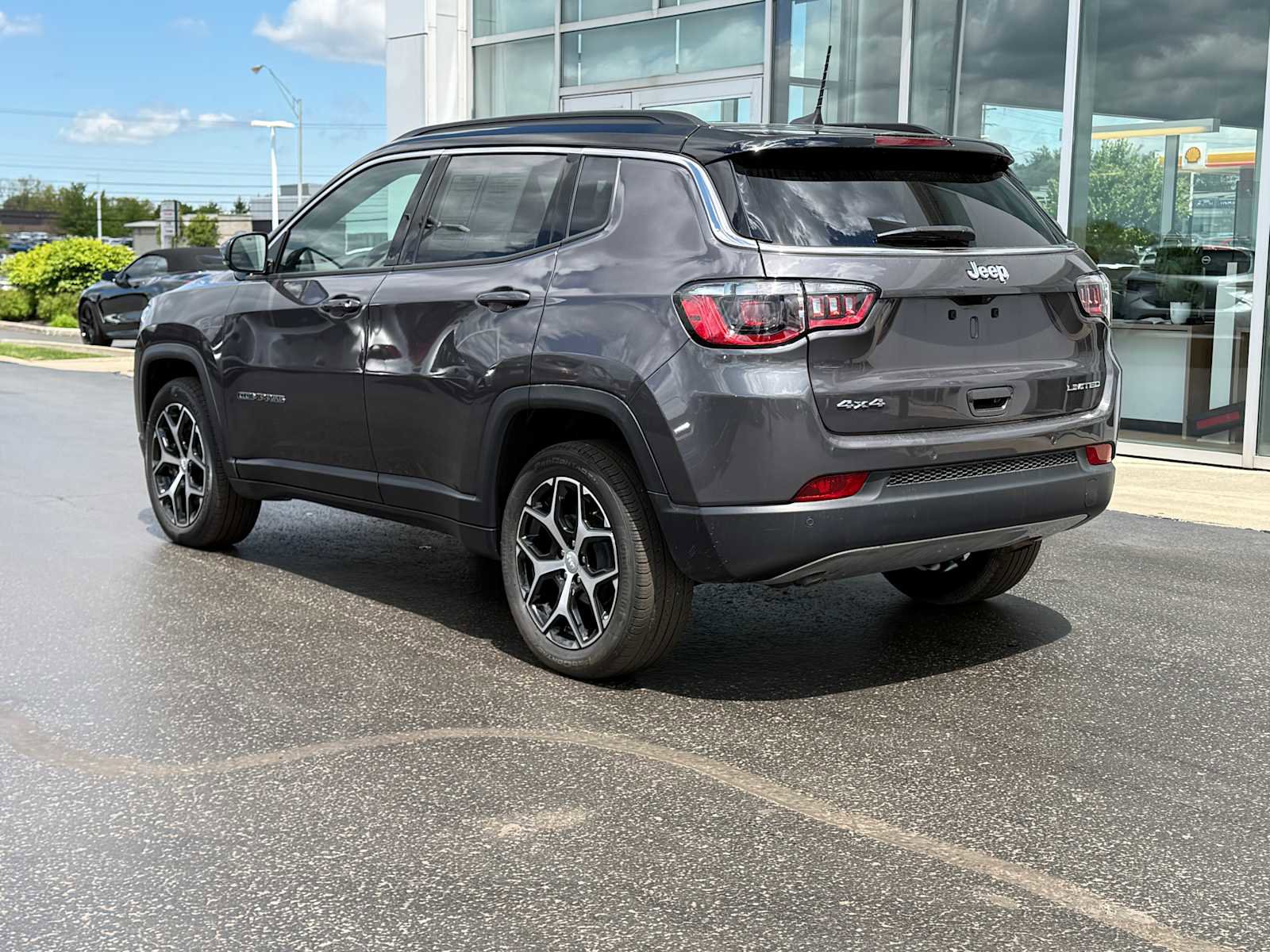 Used 2024 Jeep Compass Limited AWD/4WD image 6