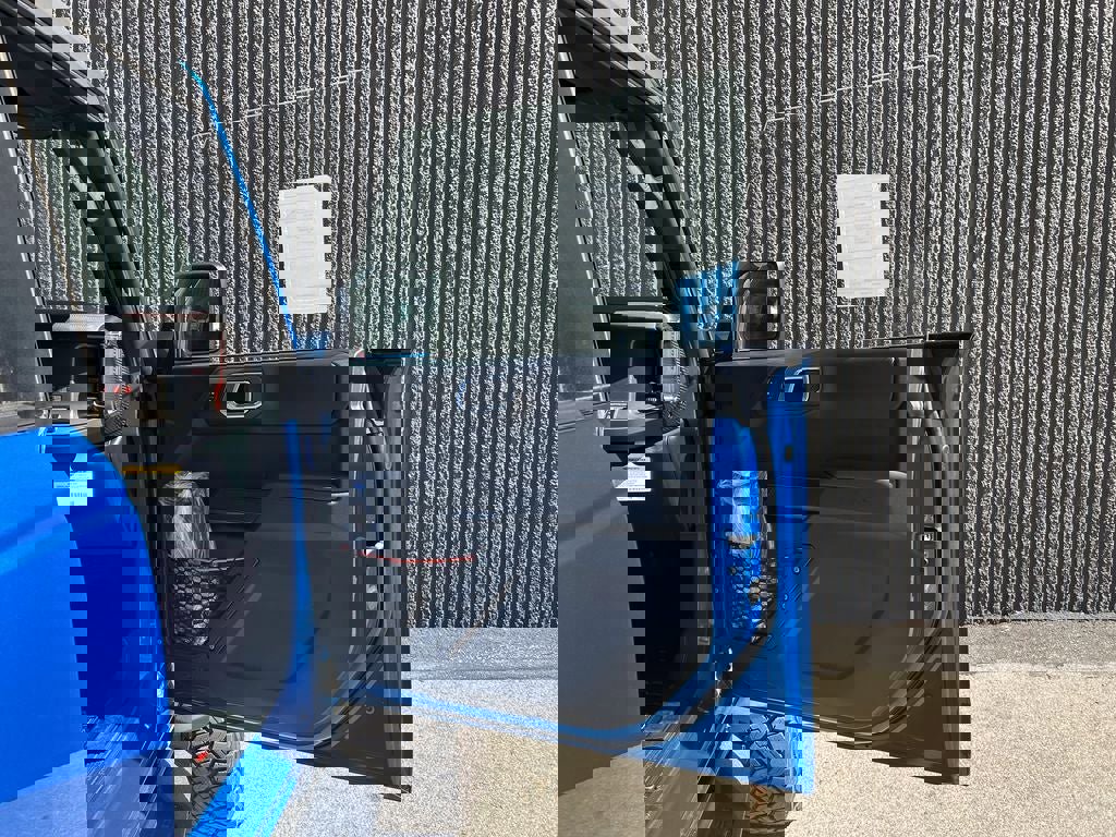 New 2026 Ford Bronco Raptor w/ Interior Carbon Fiber Pack image 24