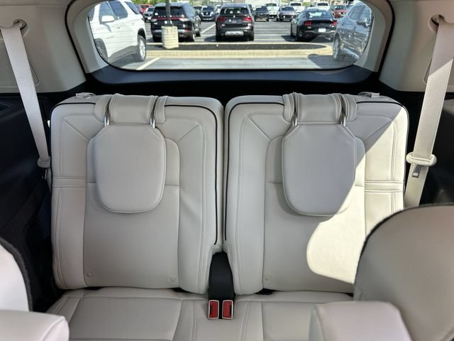 Used 2024 Lincoln Aviator Black Label AWD/4WD image 30