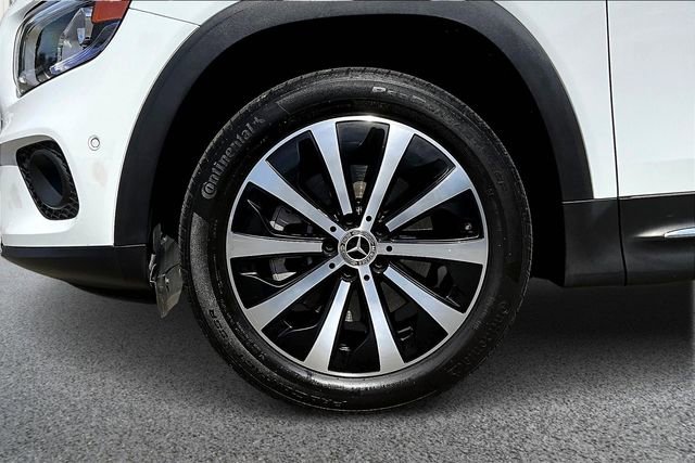 Used 2023 Mercedes-Benz GLB 250 4MATIC image 34
