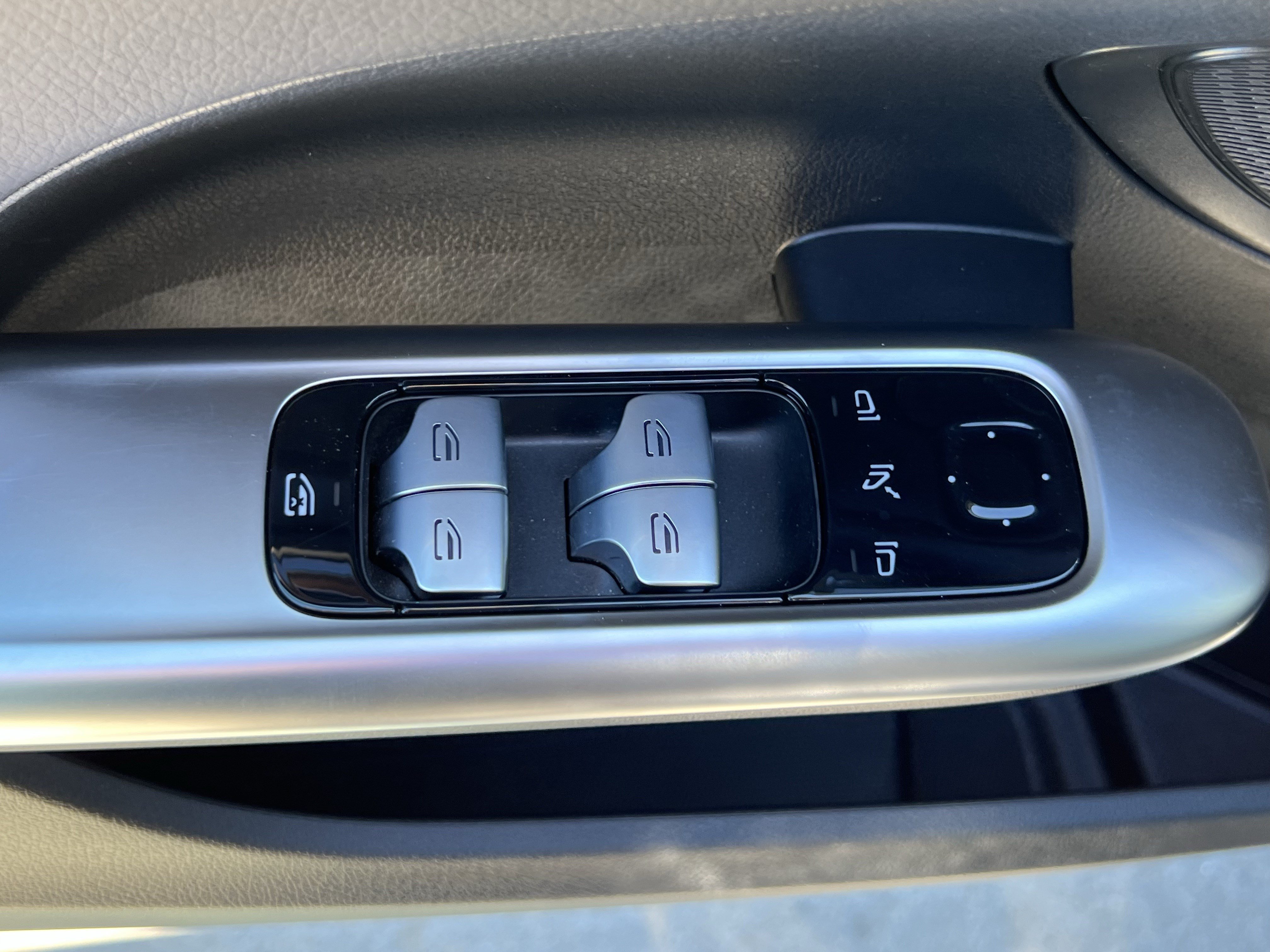 Certified 2025 Mercedes-Benz C 300 4MATIC Sedan image 15