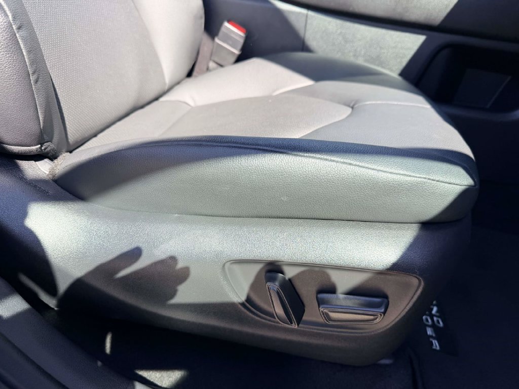 Certified 2025 Toyota Grand Highlander AWD image 13