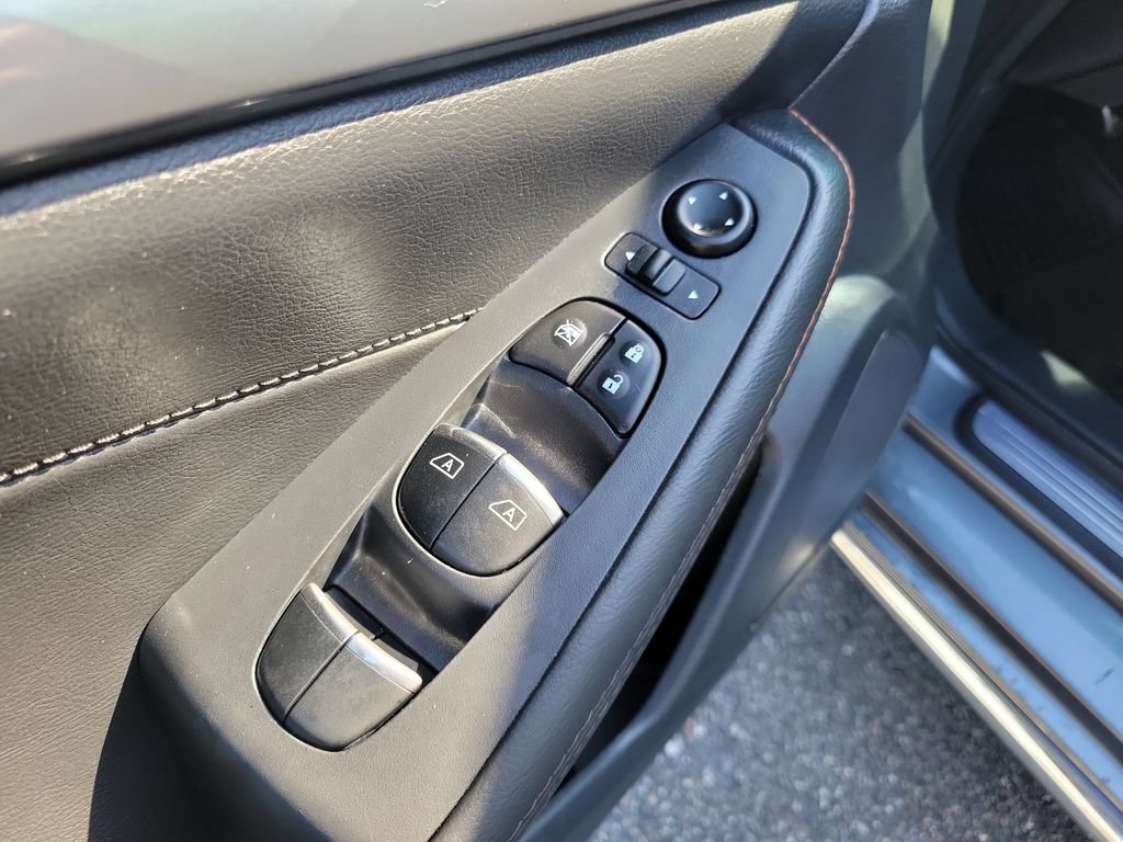 Used 2020 Nissan Maxima SR w/ Sport Mat Group FWD image 21