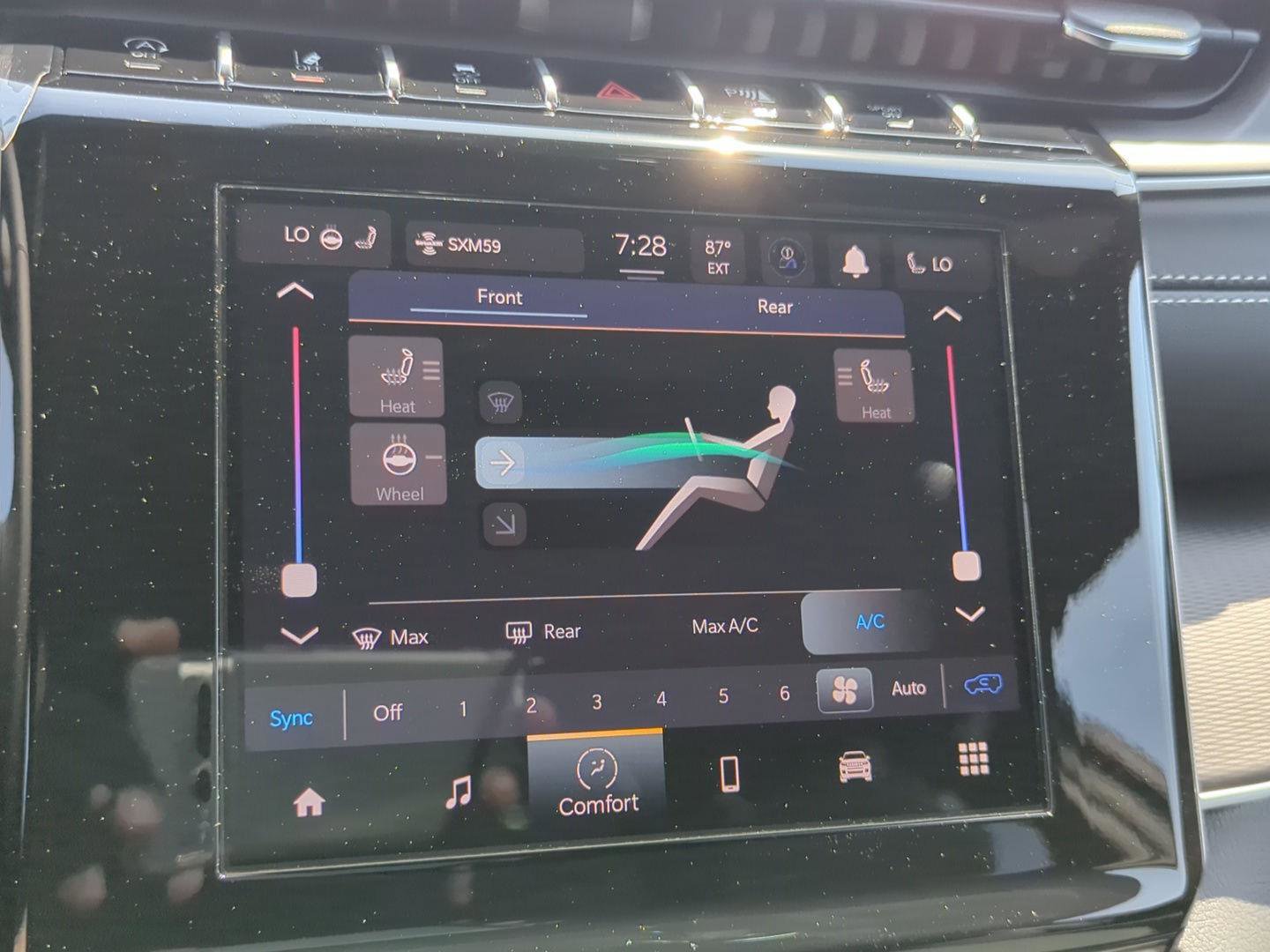 New 2025 Jeep Grand Cherokee L Altitude image 24