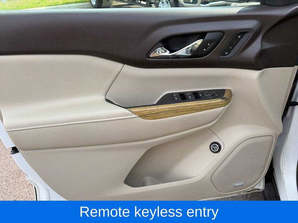 Used 2018 GMC Acadia Denali w/ Technology Package FWD image 19