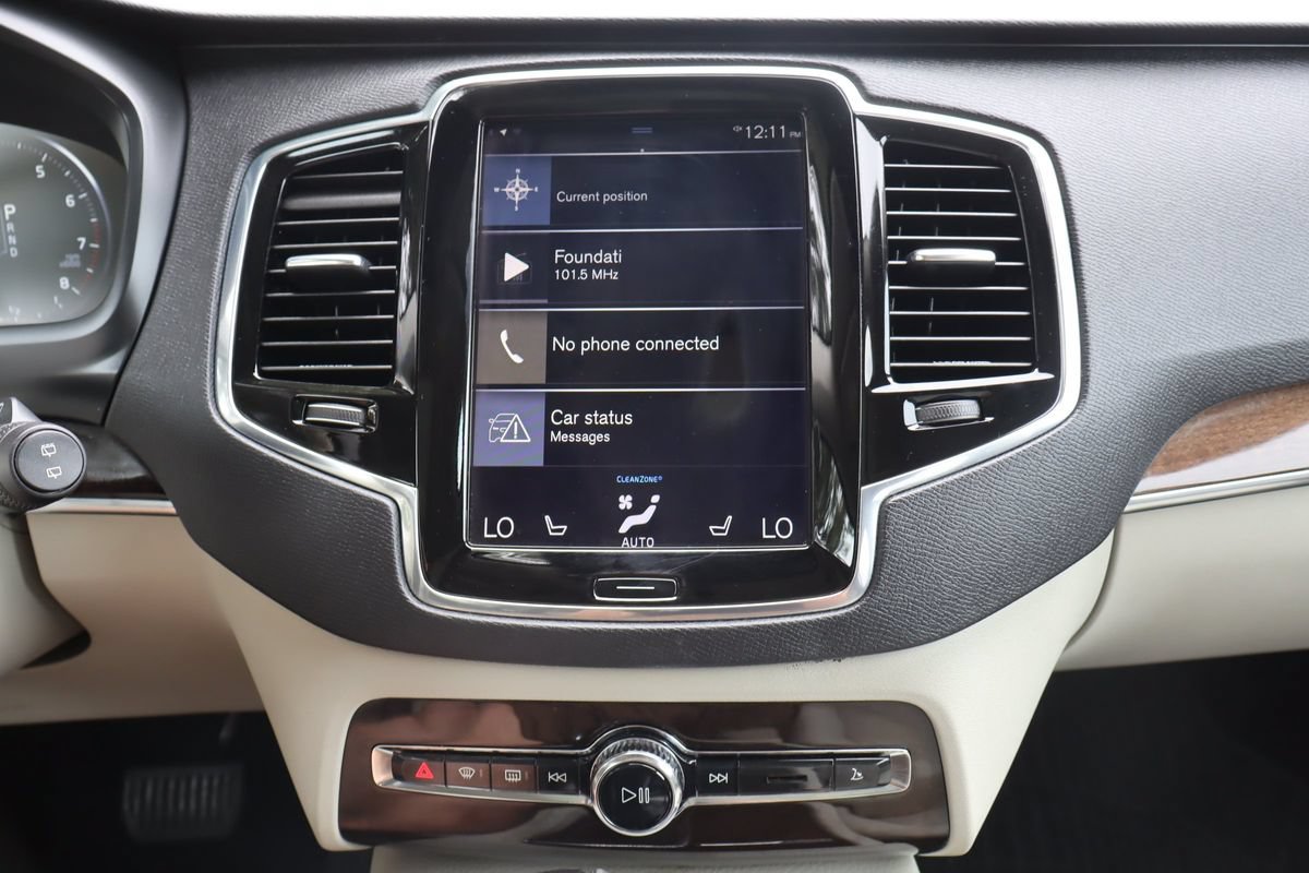 Used 2016 Volvo XC90 T6 Momentum w/ Momentum Plus Package AWD/4WD image 37