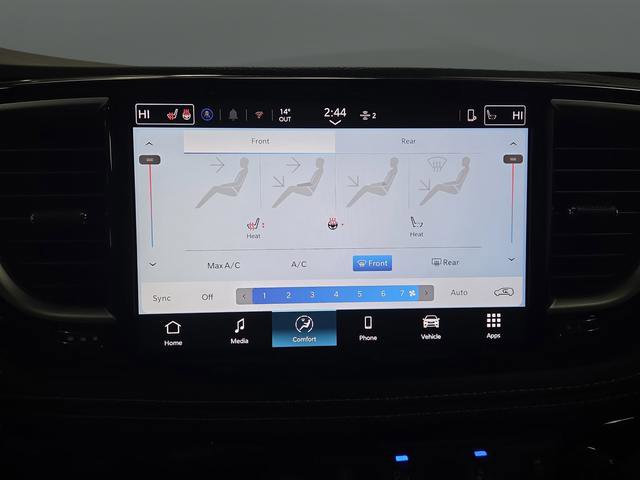 New 2026 Chrysler Pacifica Select w/ S Appearance Package image 18