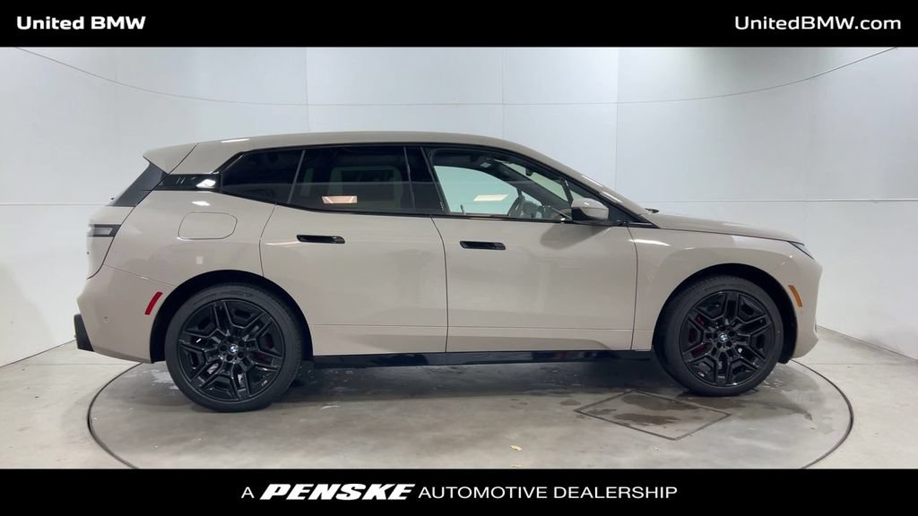 Used 2026 BMW iX xDrive60 w/ M Sport Package AWD/4WD image 9