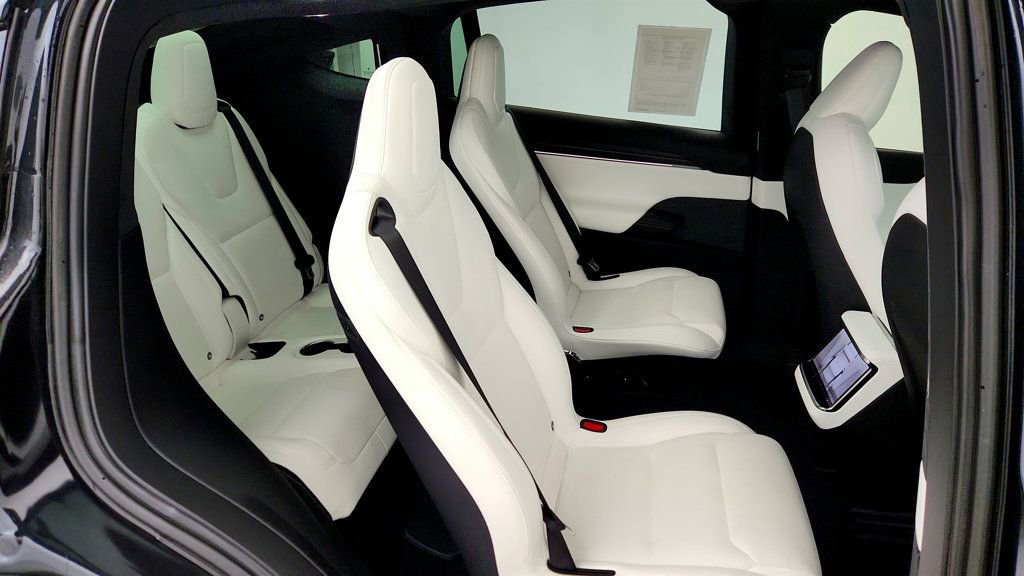 Used 2026 Tesla Model X Plaid image 29