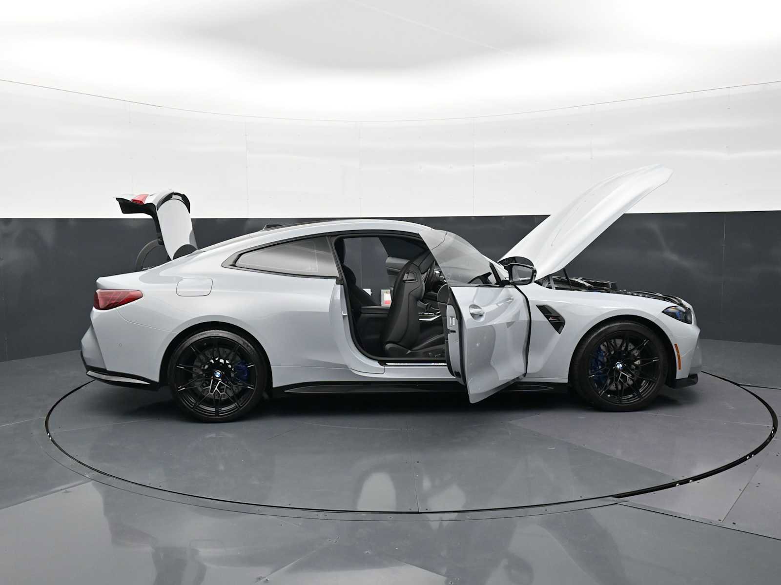 Used 2025 BMW M4 Competition w/ Executive Package image 38