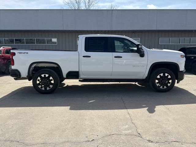 Used 2020 Chevrolet Silverado 2500 Custom w/ Custom Convenience Package image 2