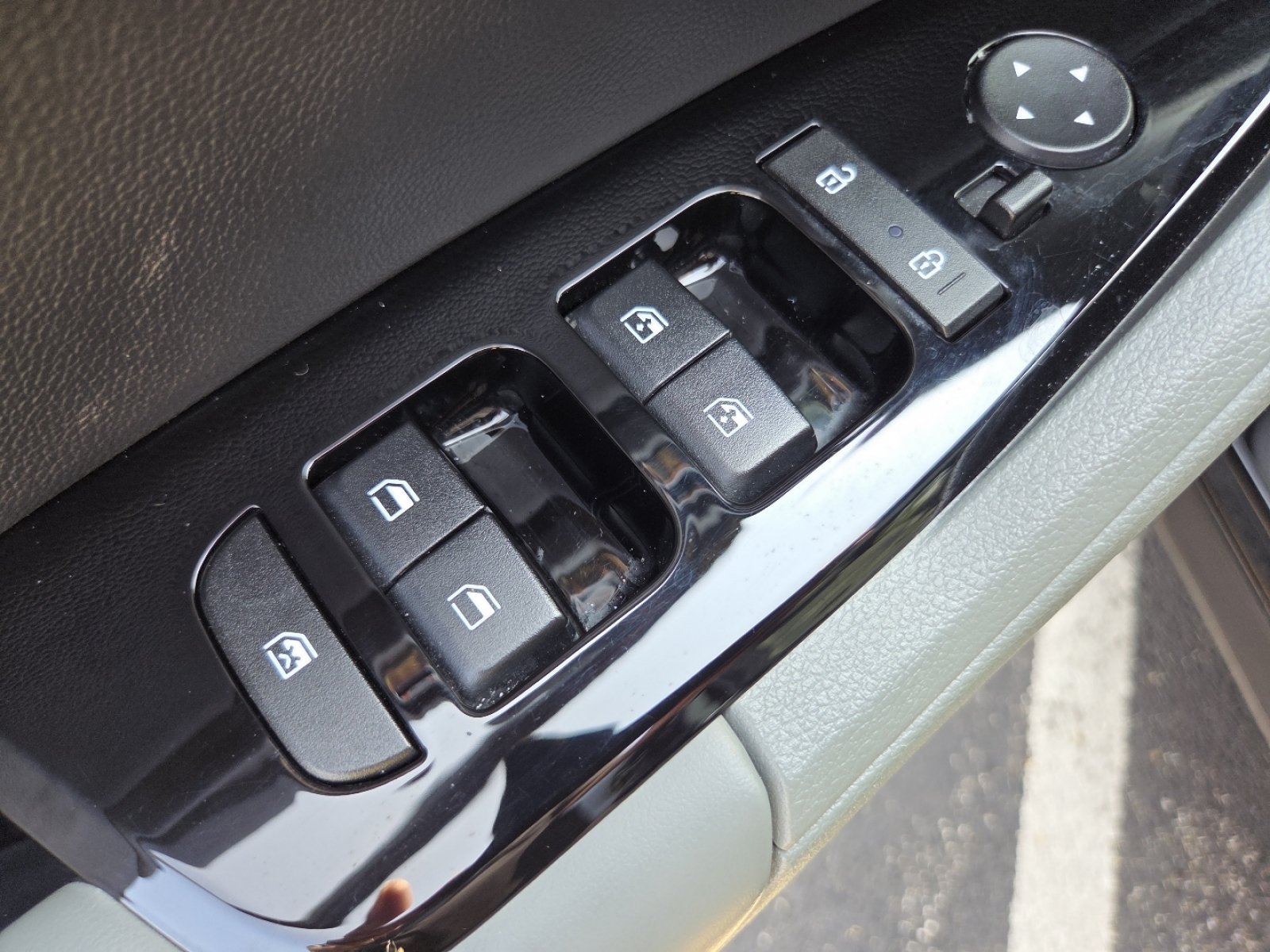 Used 2023 Kia Sportage X-Pro AWD/4WD image 32