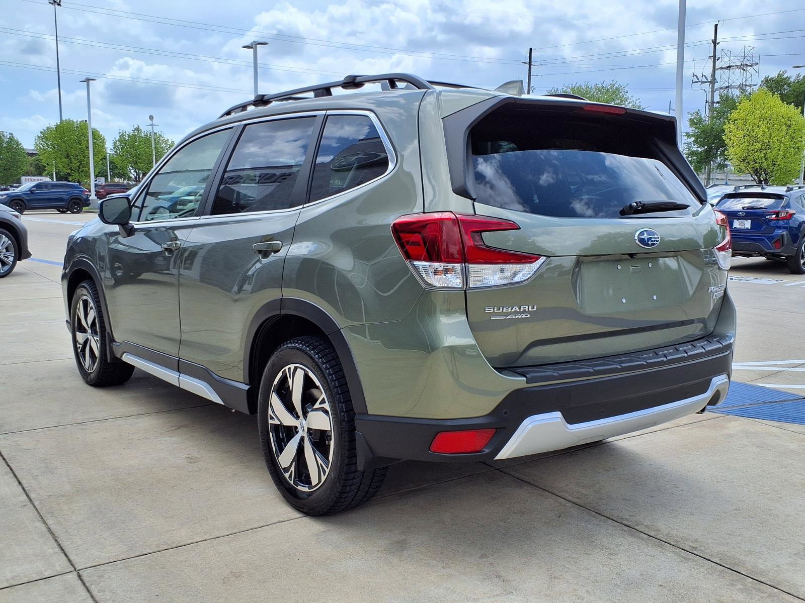 Used 2020 Subaru Forester Touring AWD/4WD image 3