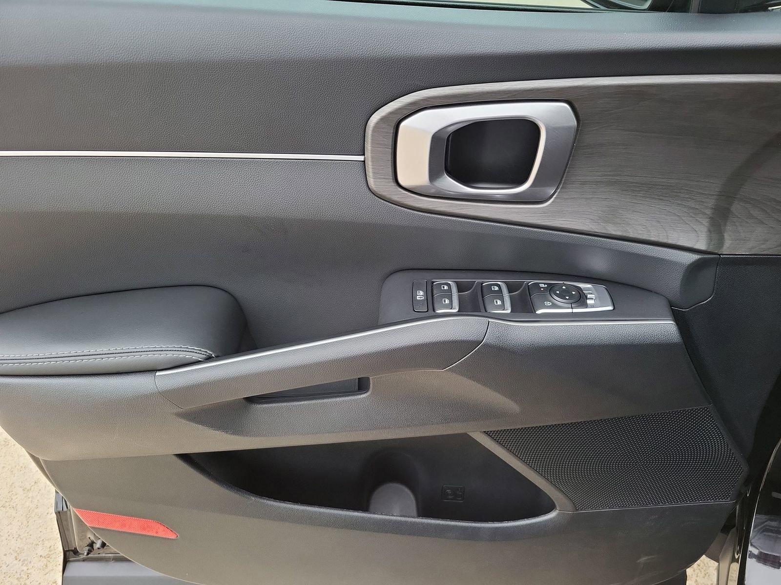 Used 2025 Kia Sorento X-Line EX image 23