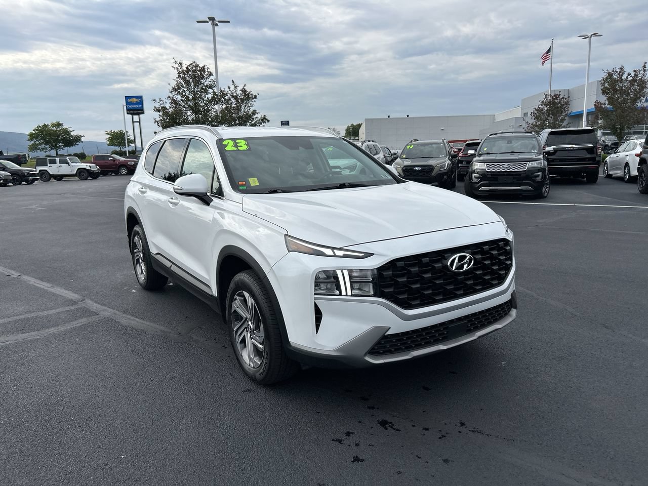 Used 2023 Hyundai Santa Fe SEL w/ Cargo Package