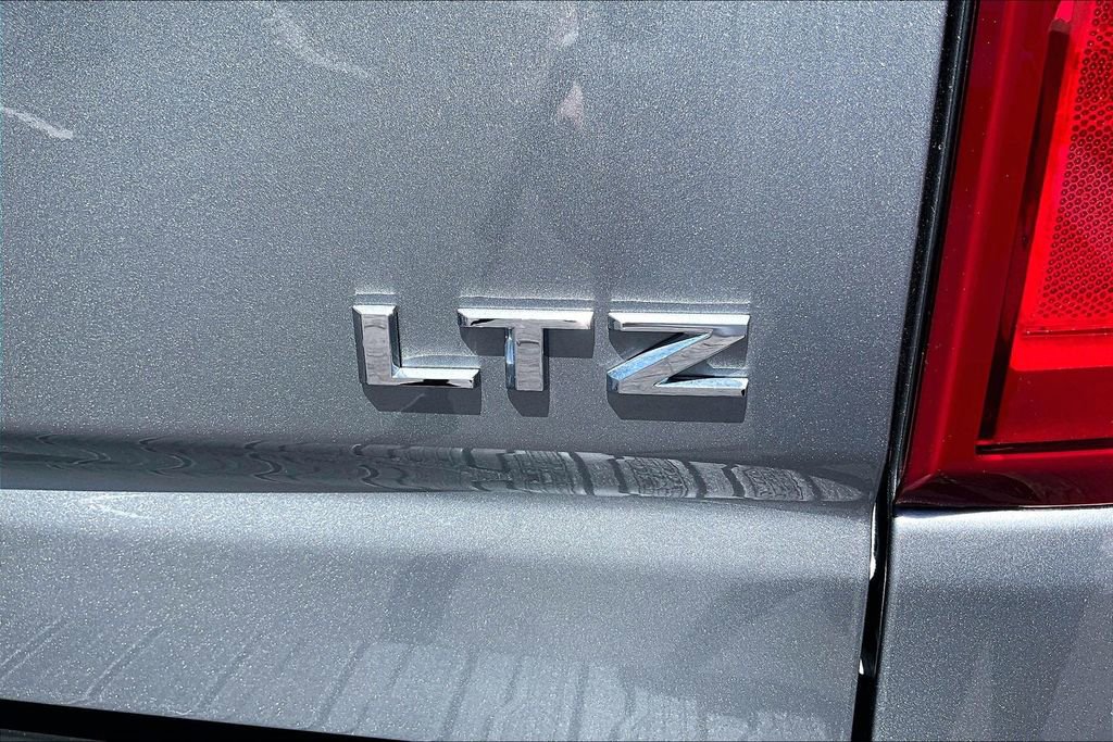 Used 2024 Chevrolet Silverado 2500 LTZ w/ LTZ Plus Package AWD/4WD image 29