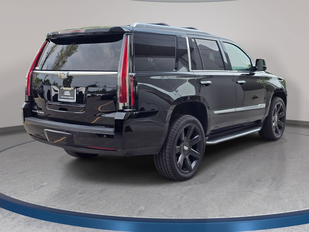 Used 2016 Cadillac Escalade Luxury AWD/4WD image 6