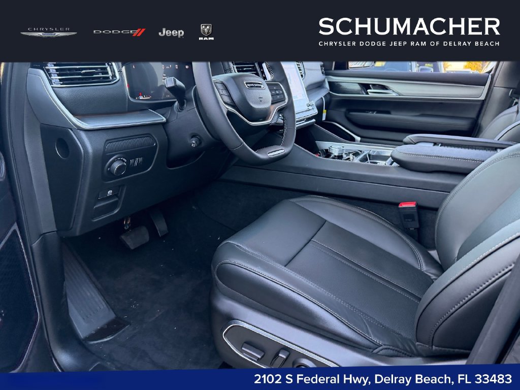 New 2026 Jeep Grand Wagoneer 2WD w/ Premium Group I image 12