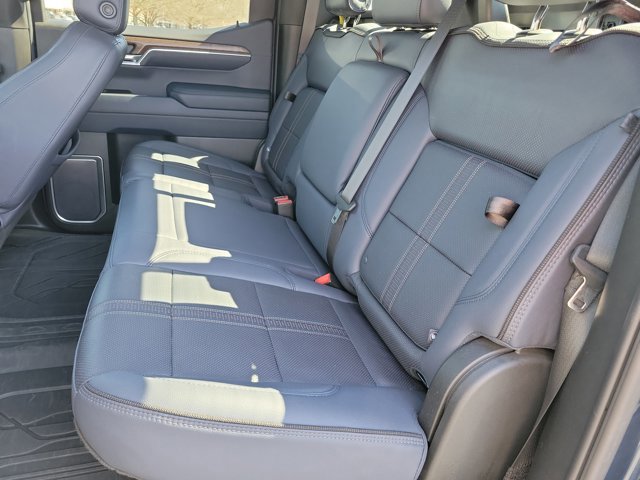 Used 2023 Chevrolet Silverado 1500 High Country w/ Technology Package image 16