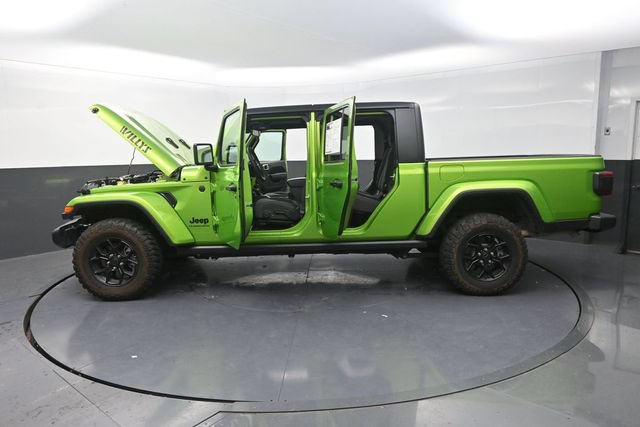 Used 2025 Jeep Gladiator Sport AWD/4WD image 33