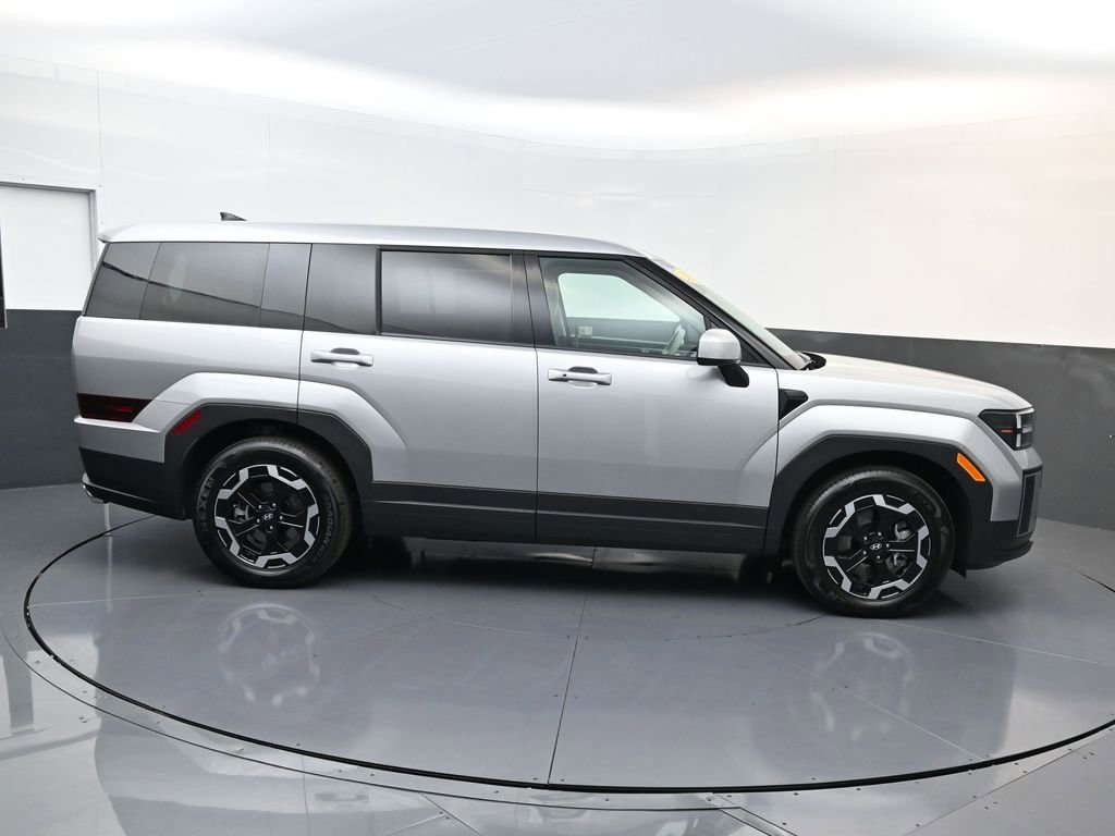 Certified 2025 Hyundai Santa Fe SE image 3