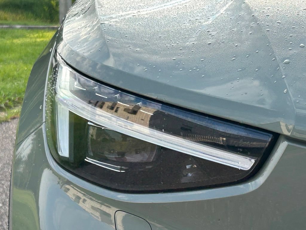 Used 2023 Volvo XC40 Recharge Ultimate AWD/4WD image 36