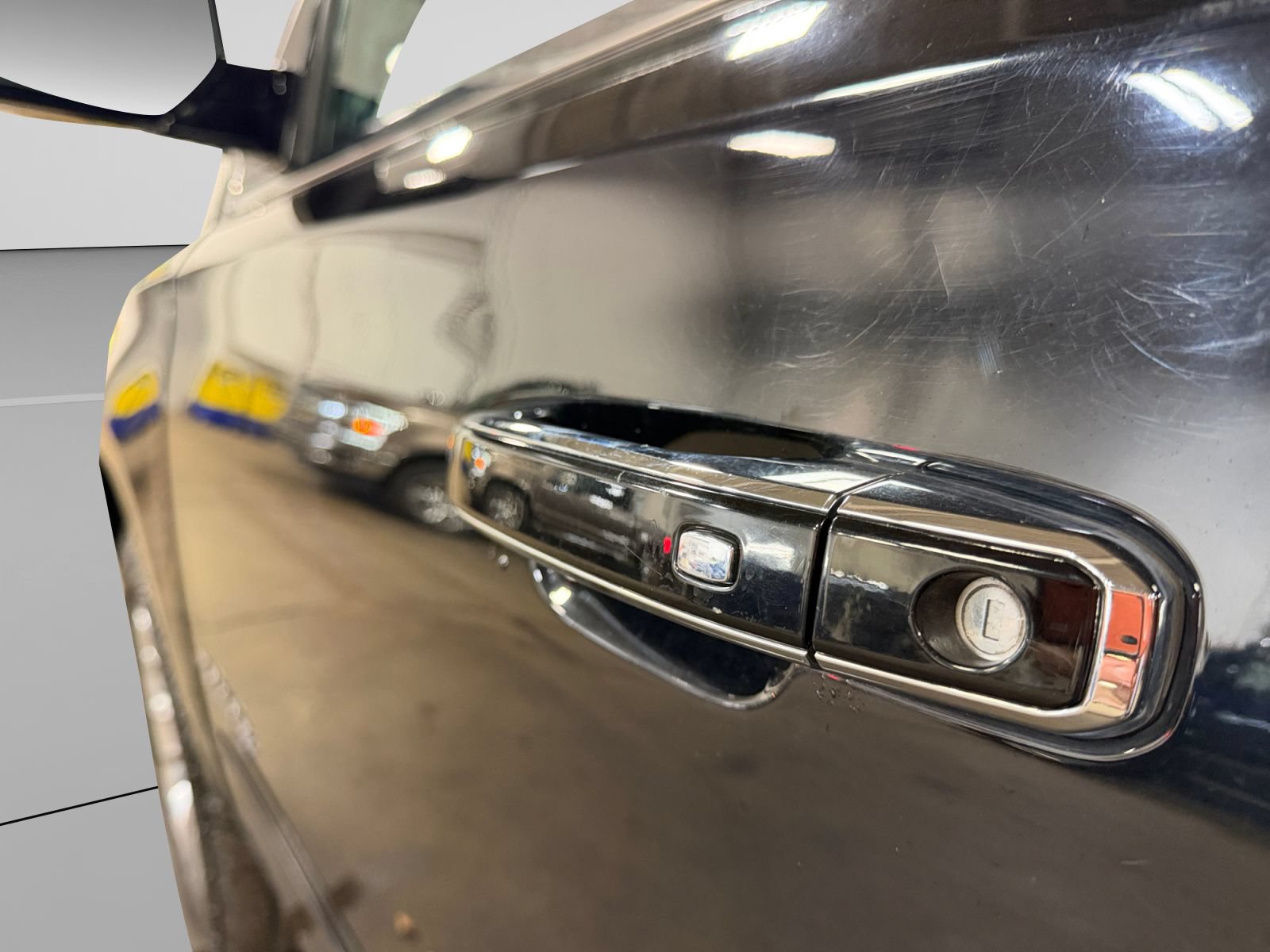 Used 2016 Chevrolet Tahoe LTZ AWD/4WD image 41